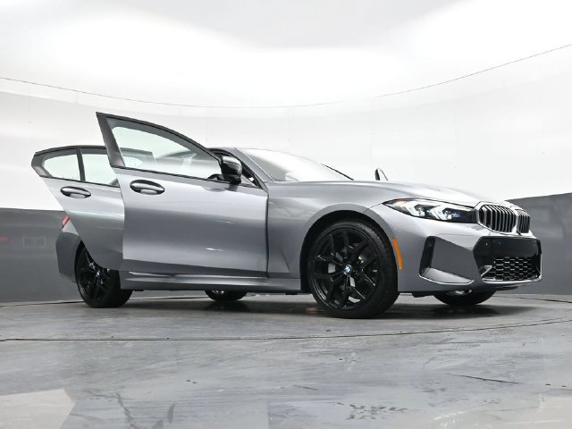New 2026 BMW 330i Sedan w/ M Sport Package RWD image 39