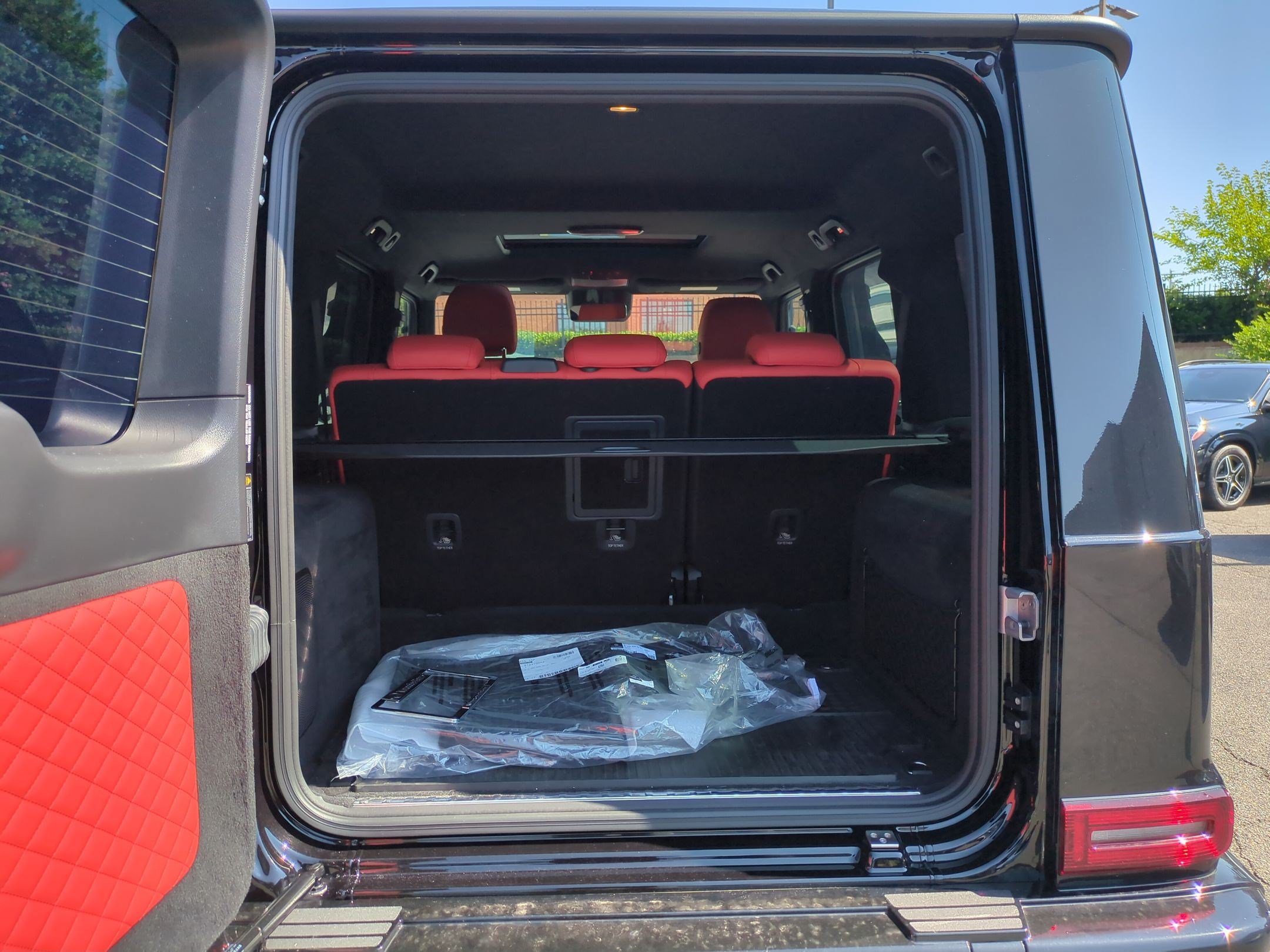 Used 2025 Mercedes-Benz G 63 AMG 4MATIC image 33