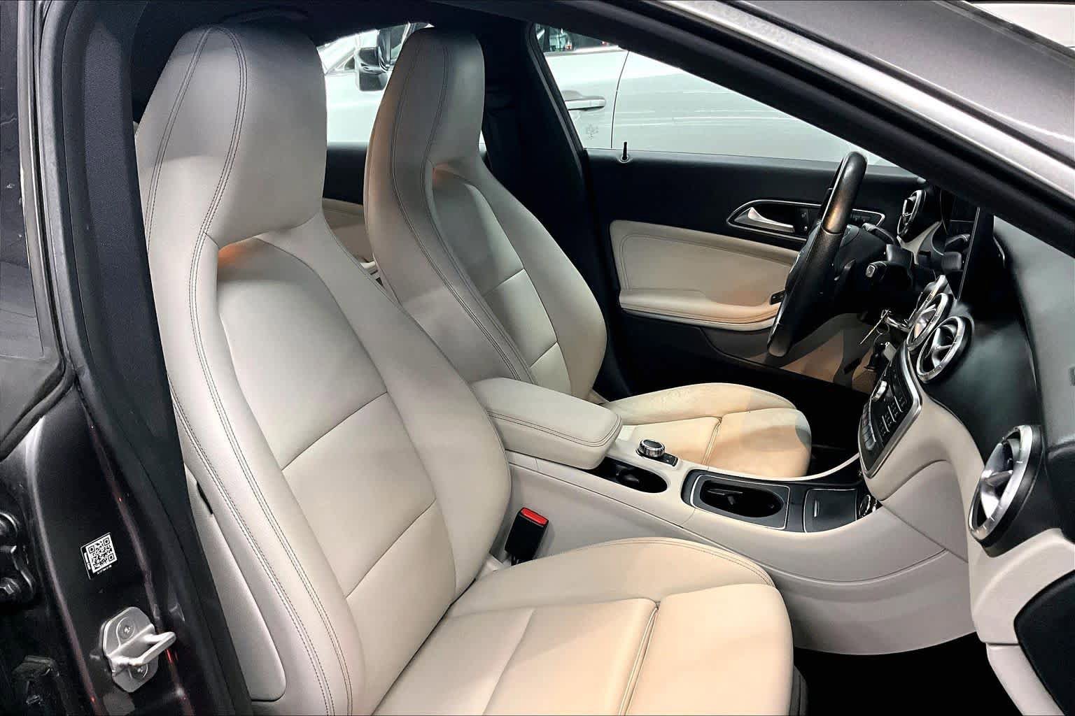Used 2017 Mercedes-Benz CLA 250 image 8
