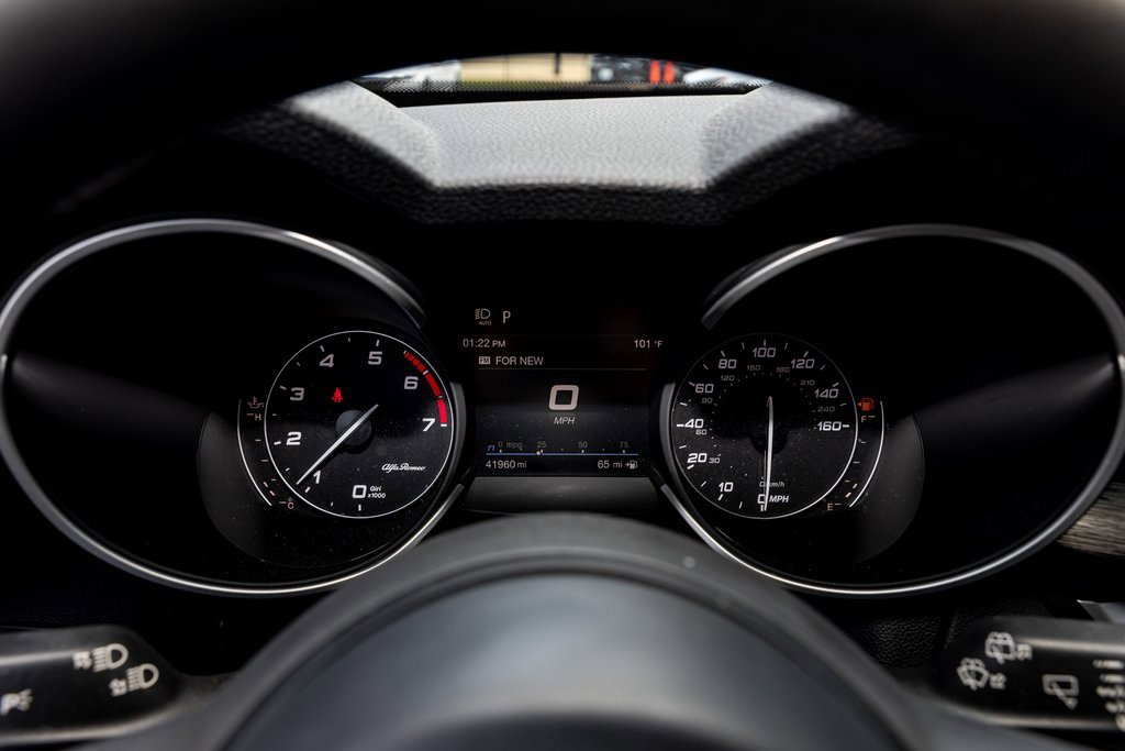Used 2021 Alfa Romeo Stelvio Sprint image 21