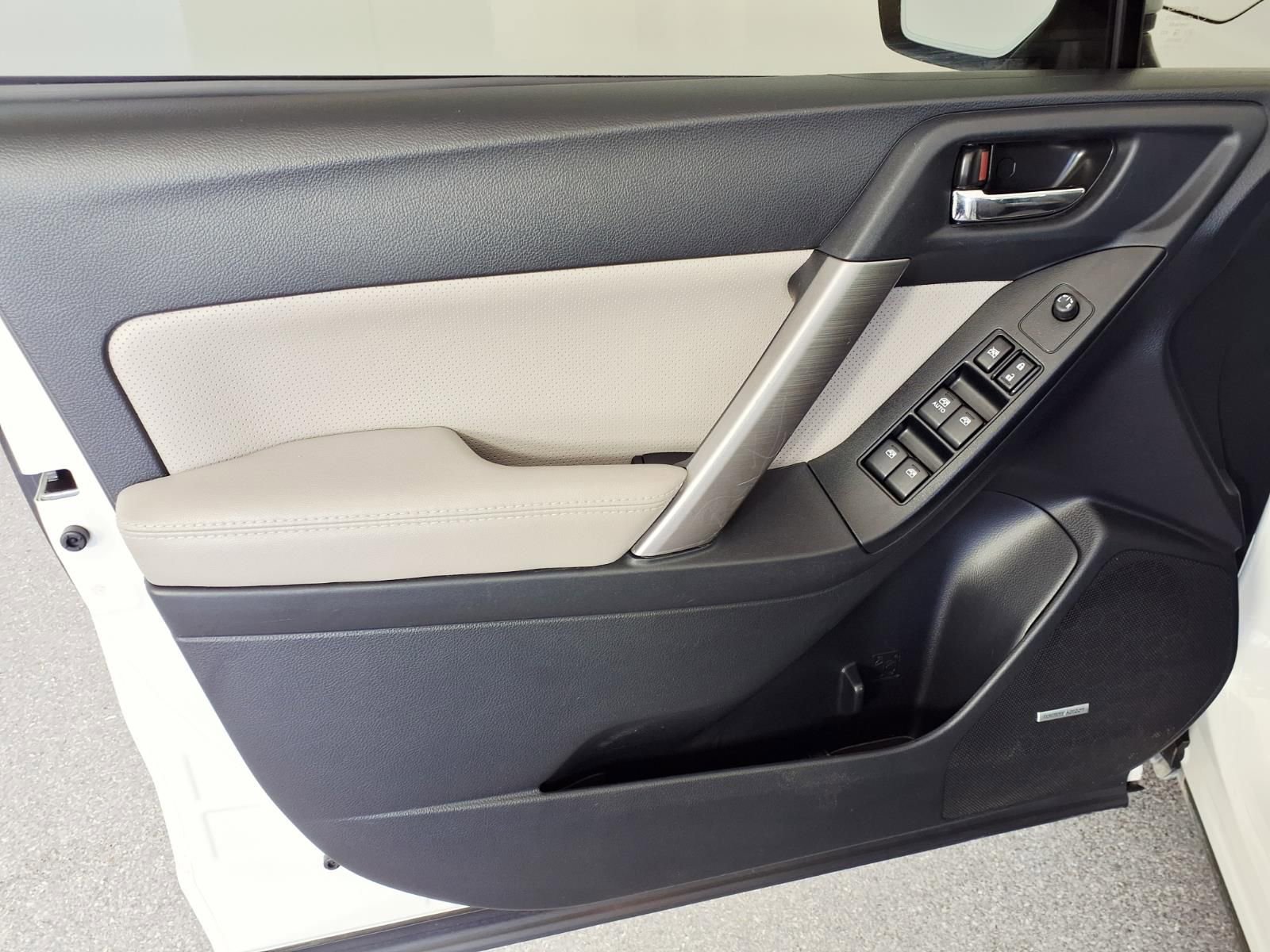 Used 2016 Subaru Forester 2.5i Limited image 14