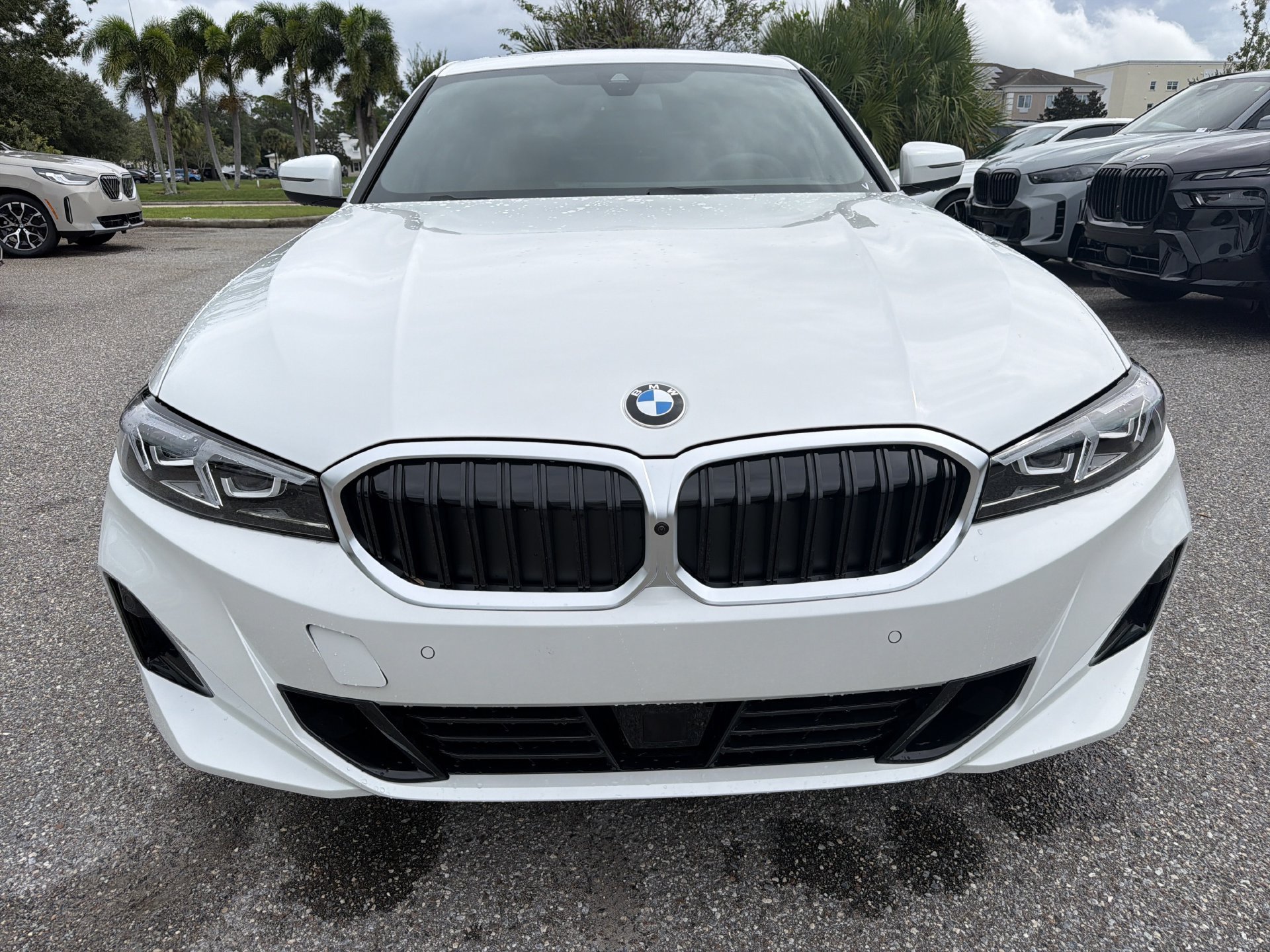 New 2026 BMW 330i Sedan w/ Convenience Package RWD image 2
