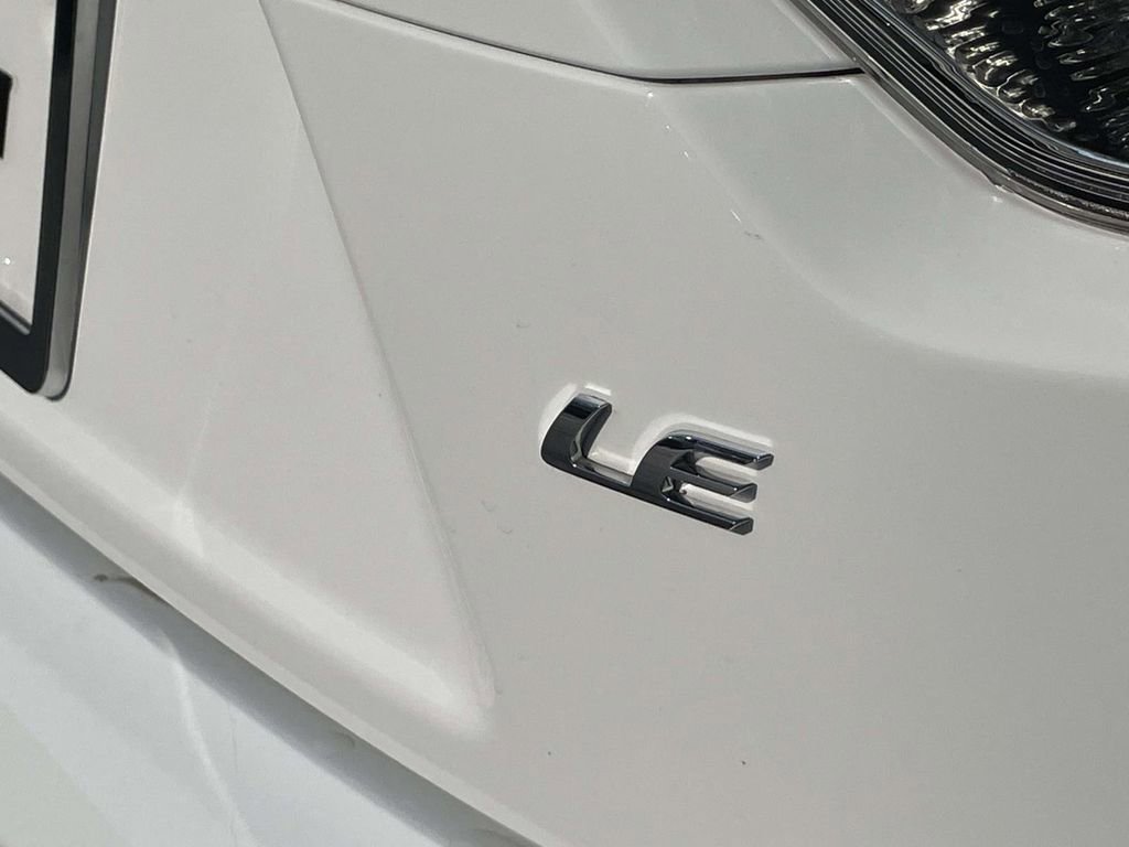 Used 2024 Toyota Corolla LE FWD image 16