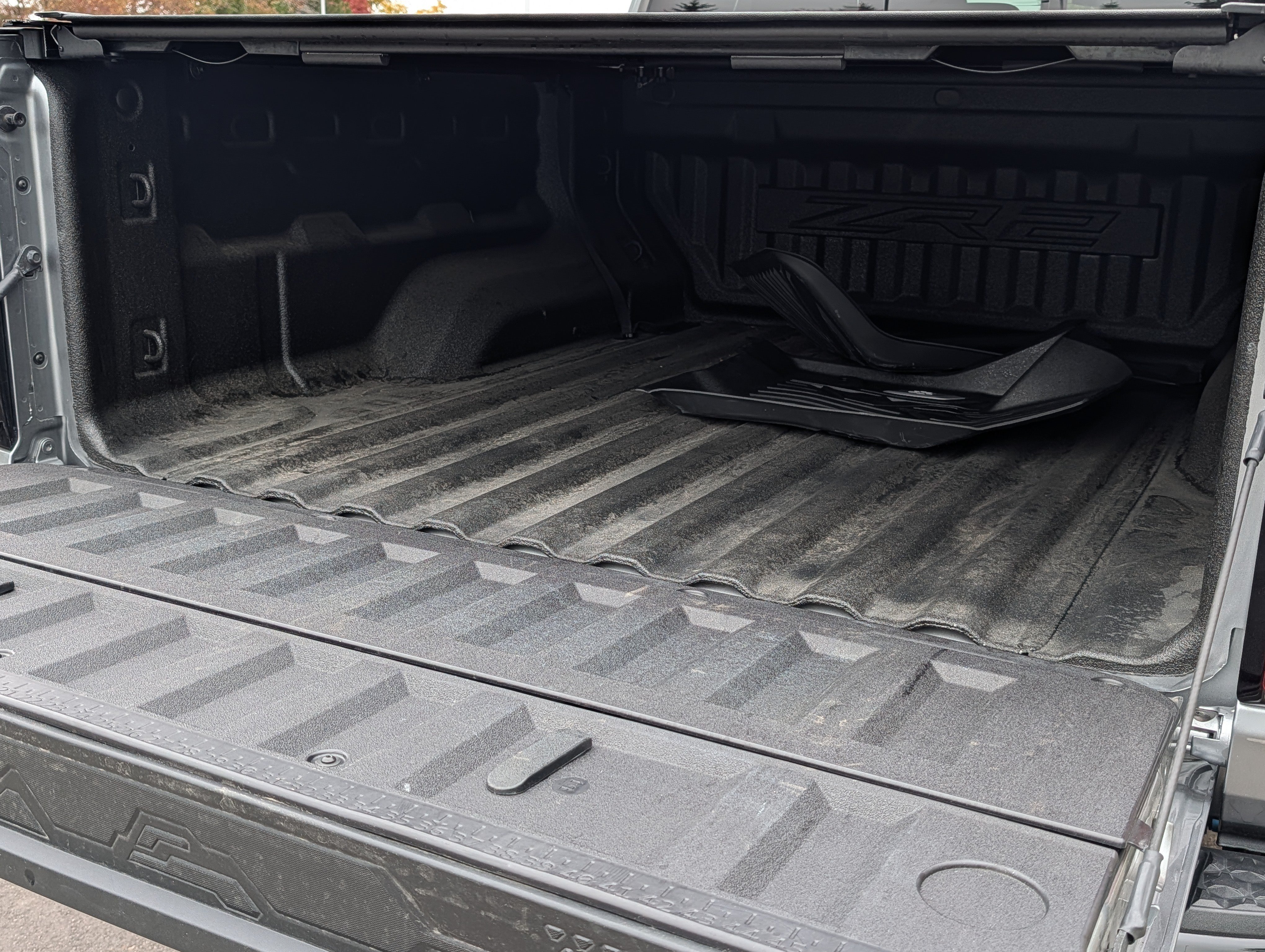 Used 2023 Chevrolet Colorado ZR2 w/ ZR2 Convenience Package III AWD/4WD image 18