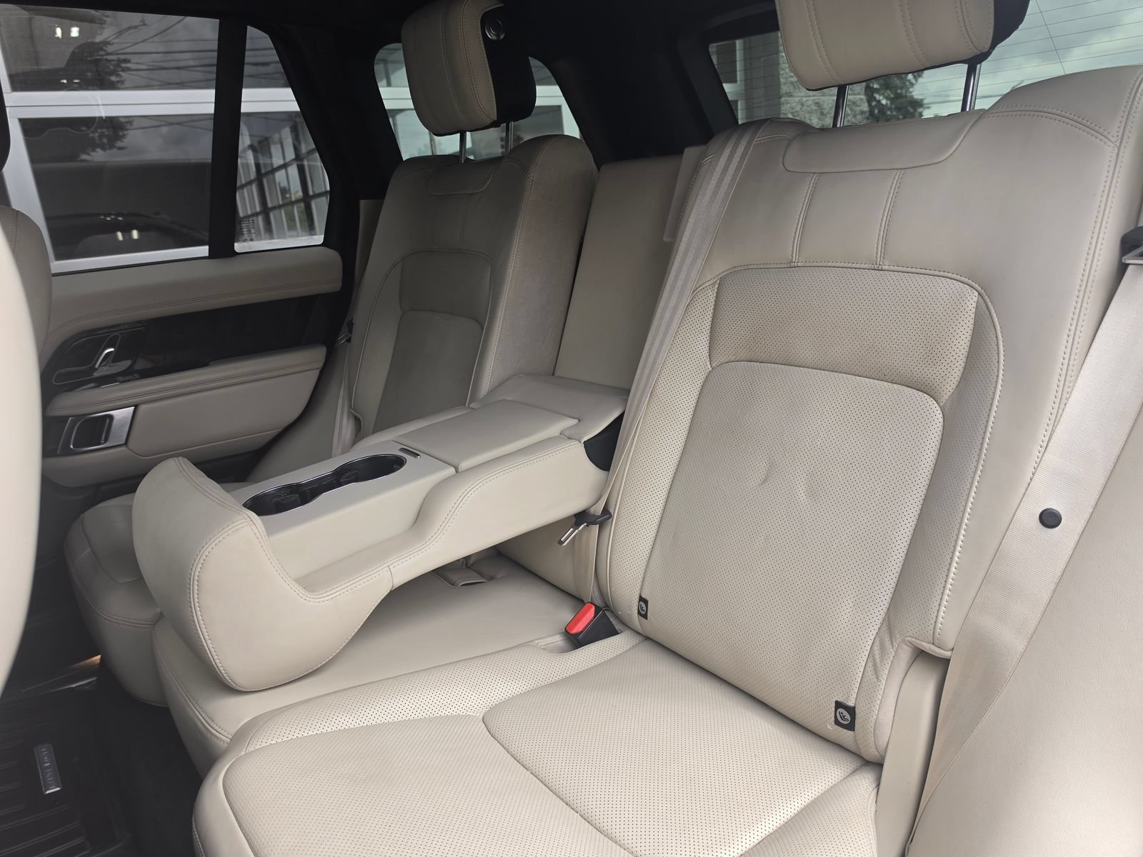 Used 2019 Land Rover Range Rover HSE AWD/4WD image 8
