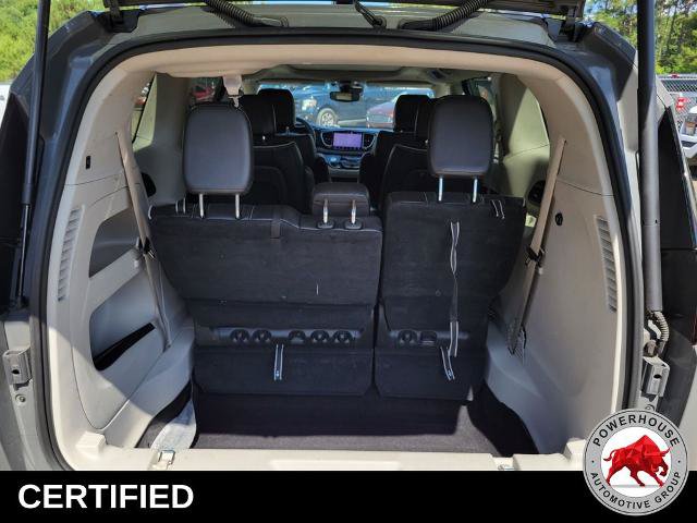 Used 2023 Chrysler Pacifica Limited FWD image 14