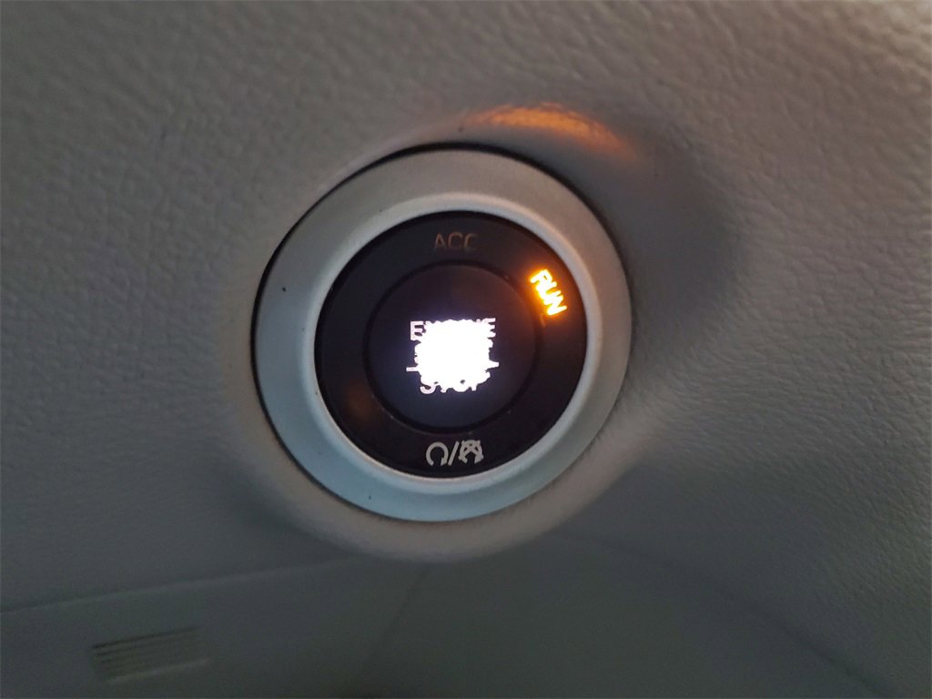 Used 2017 Chrysler Pacifica Touring image 16