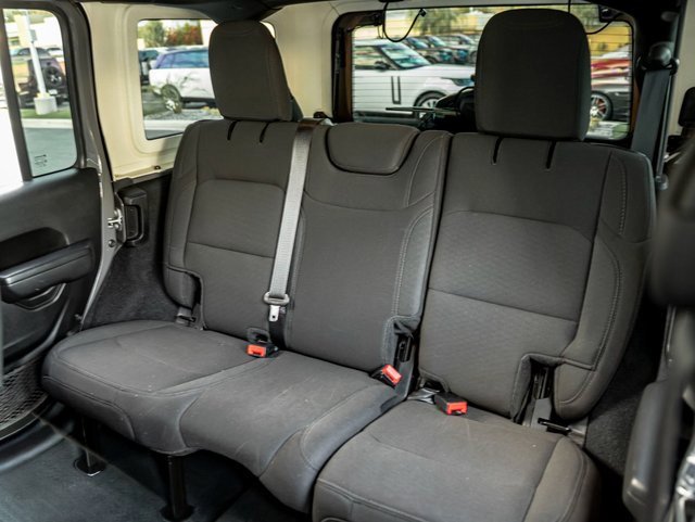 Used 2022 Jeep Wrangler Unlimited Sport image 21