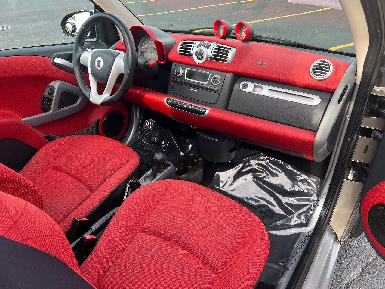 Used 2013 smart fortwo passion image 23