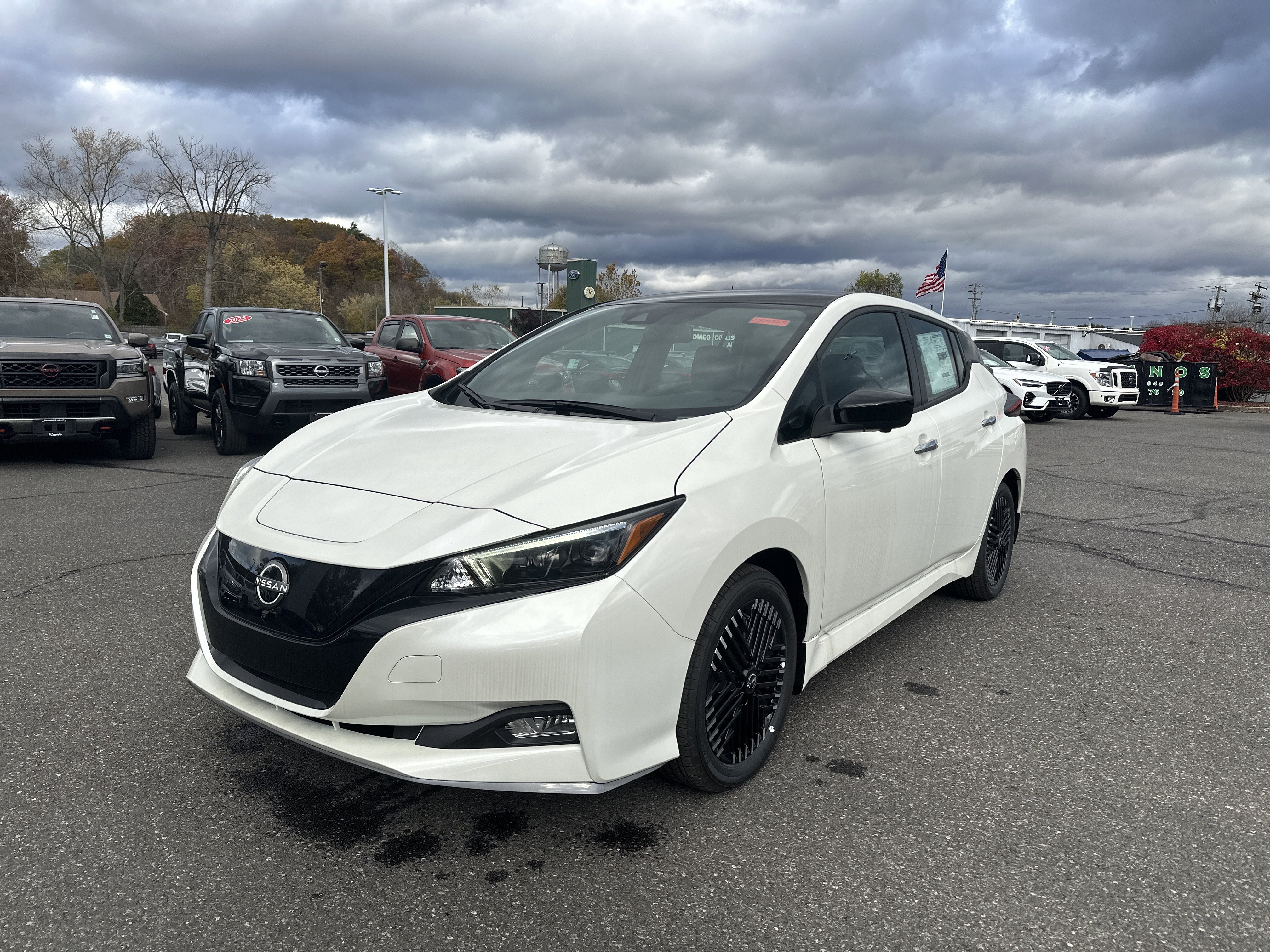 New 2025 Nissan Leaf SV Plus image 1