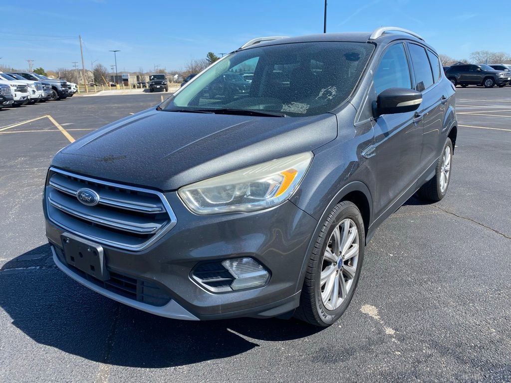Used 2017 Ford Escape Titanium image 4