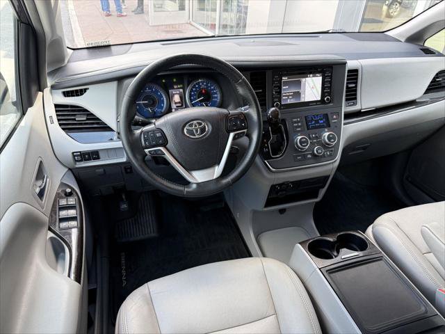 Certified 2019 Toyota Sienna XLE w/ XLE Navigation Package AWD/4WD image 15