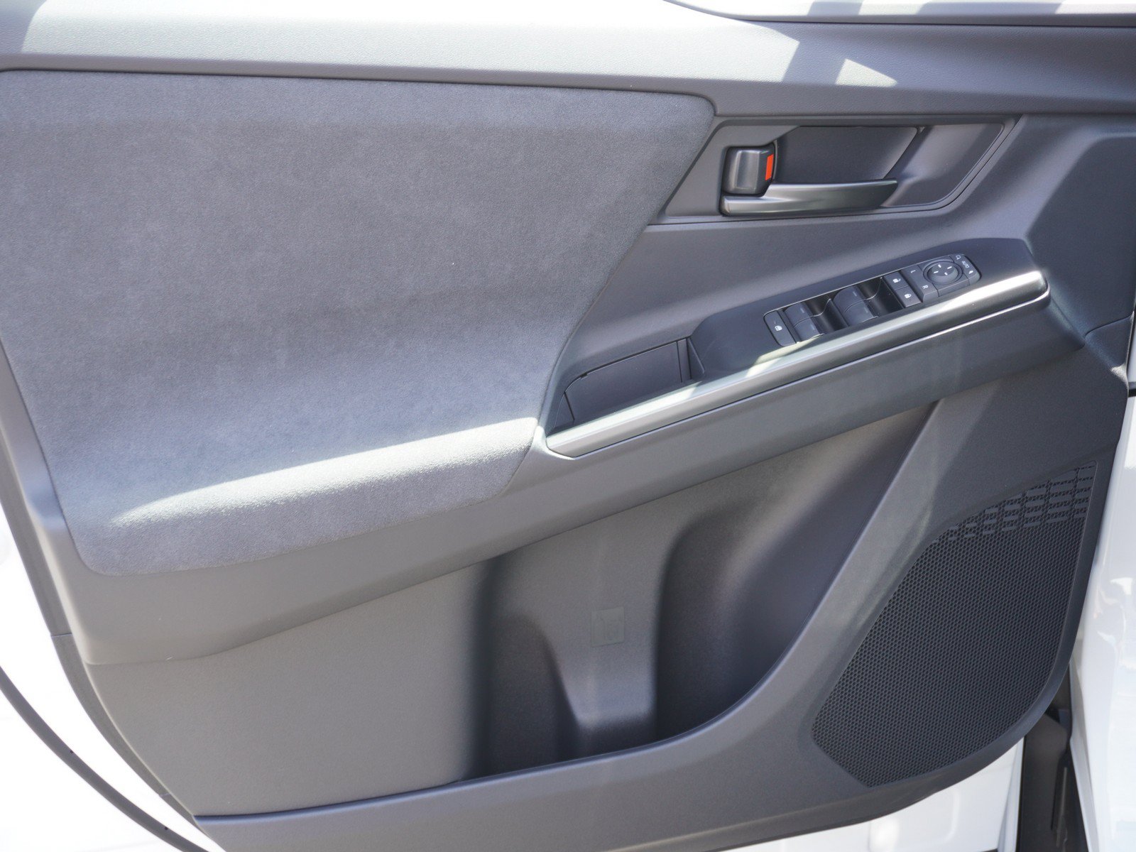 New 2026 Toyota C-HR AWD/4WD image 19