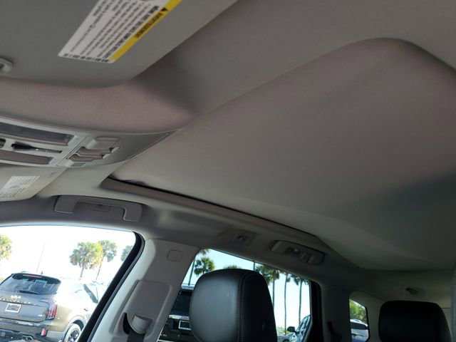 Used 2014 Cadillac SRX Luxury w/ Driver Awareness Package image 30