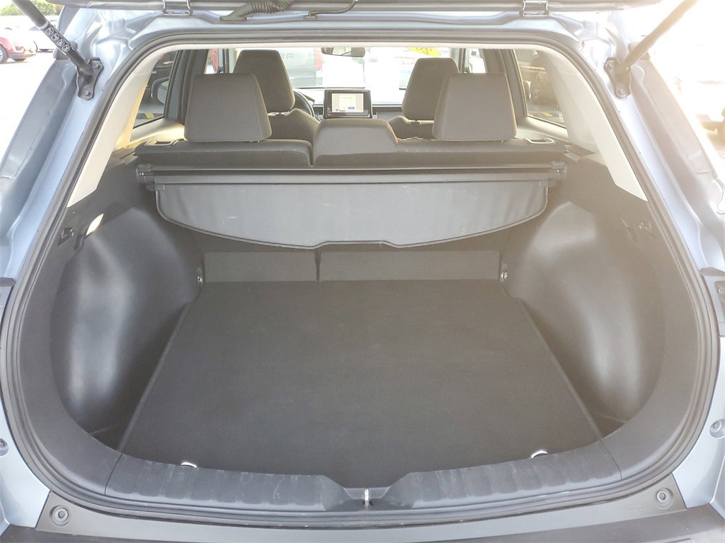 Certified 2023 Toyota Corolla Cross LE image 9