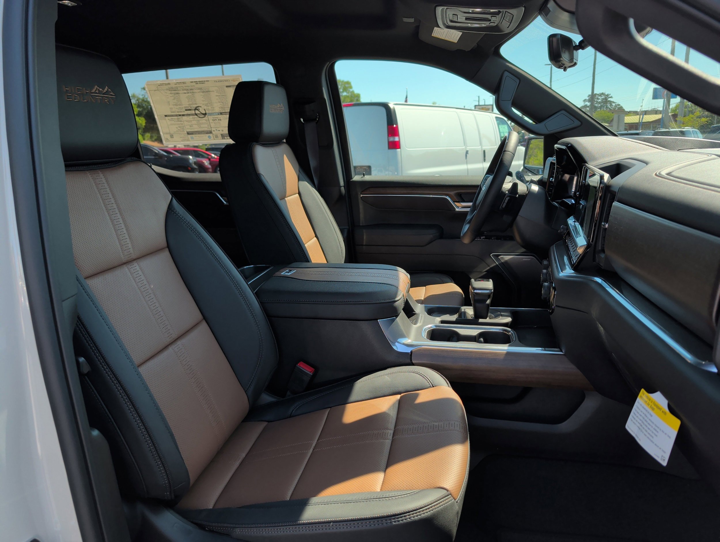New 2026 Chevrolet Silverado 1500 High Country w/ Technology Package AWD/4WD image 16