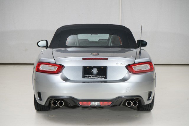 Used 2017 FIAT 124 Spider Abarth image 21