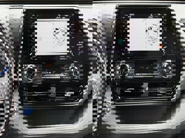 Used 2020 Toyota Highlander XLE image 17