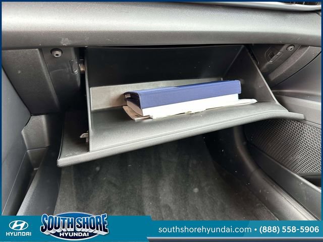 Certified 2025 Hyundai Elantra SE image 36