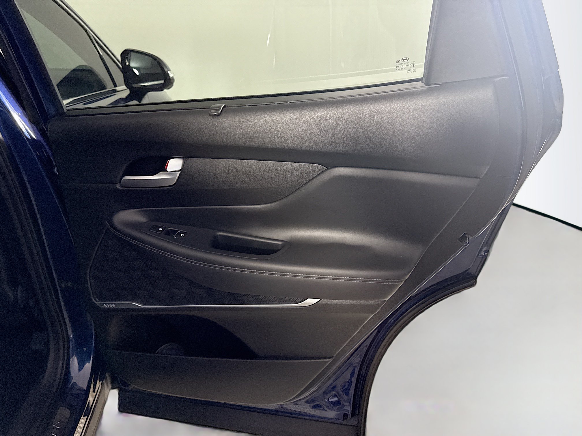 Used 2020 Hyundai Santa Fe Limited FWD image 28