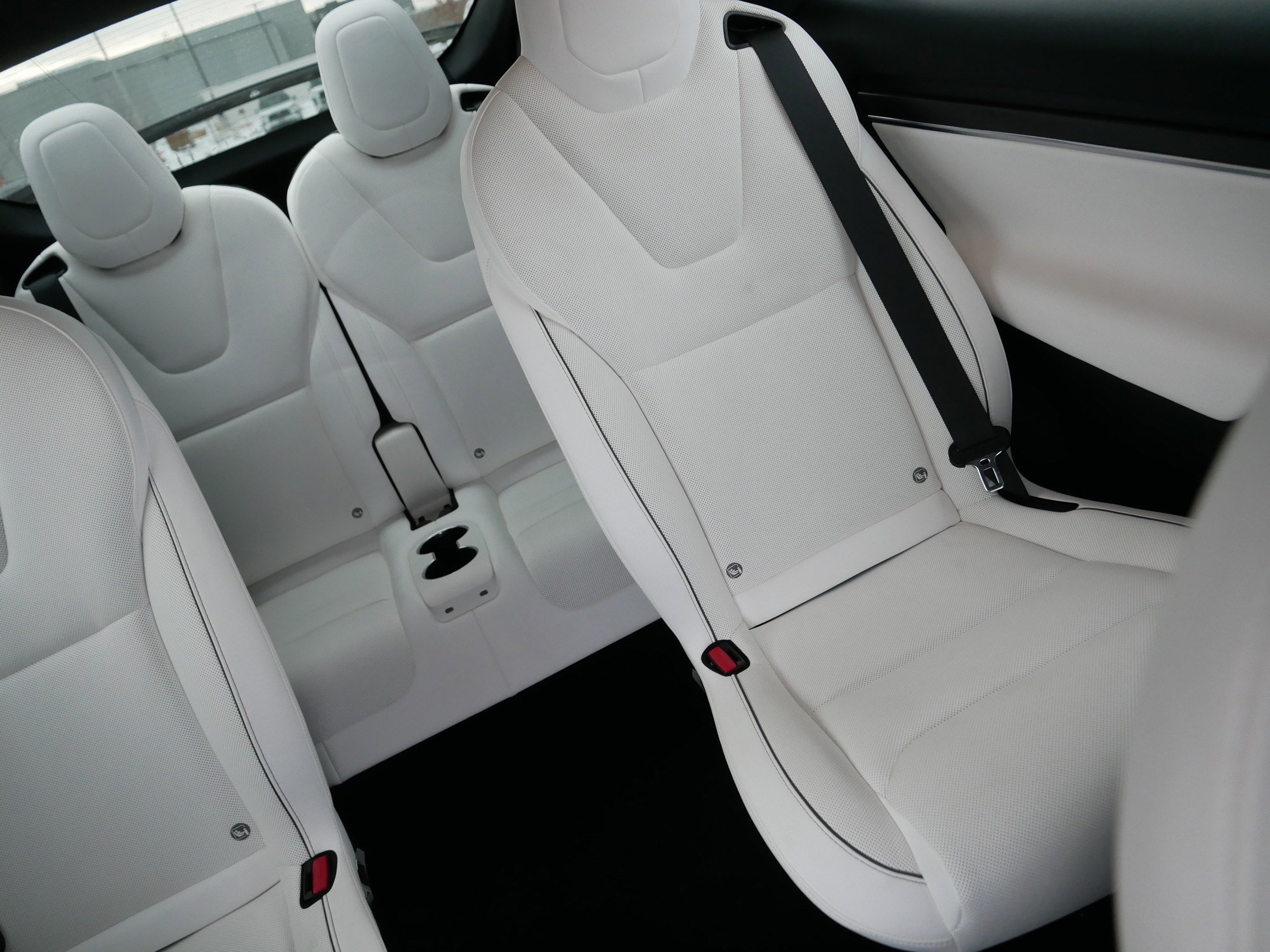 Used 2024 Tesla Model X Plaid image 14