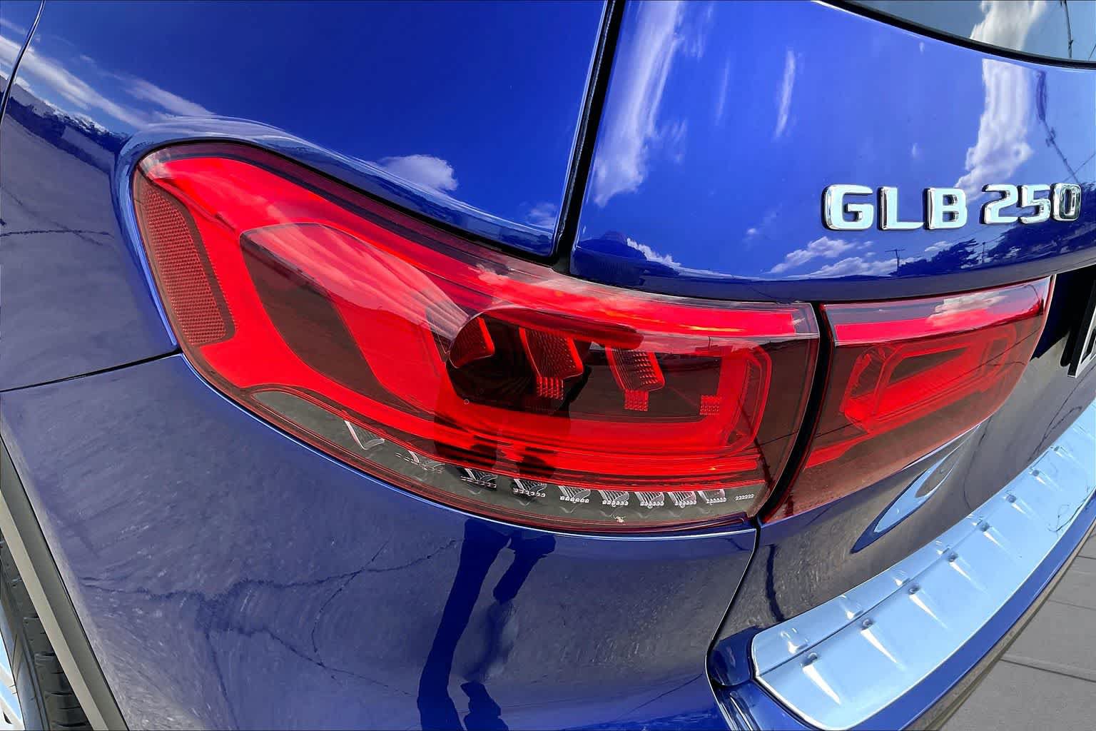 Used 2020 Mercedes-Benz GLB 250 4MATIC image 26
