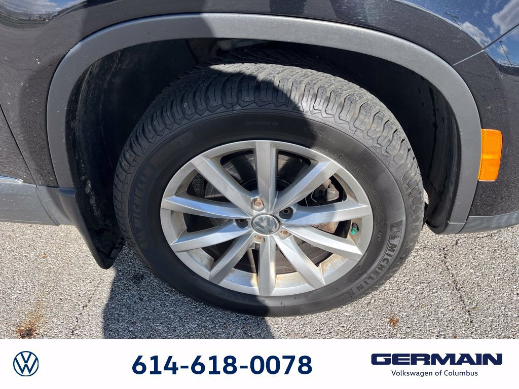 Used 2017 Volkswagen Tiguan Wolfsburg Edition AWD/4WD image 9