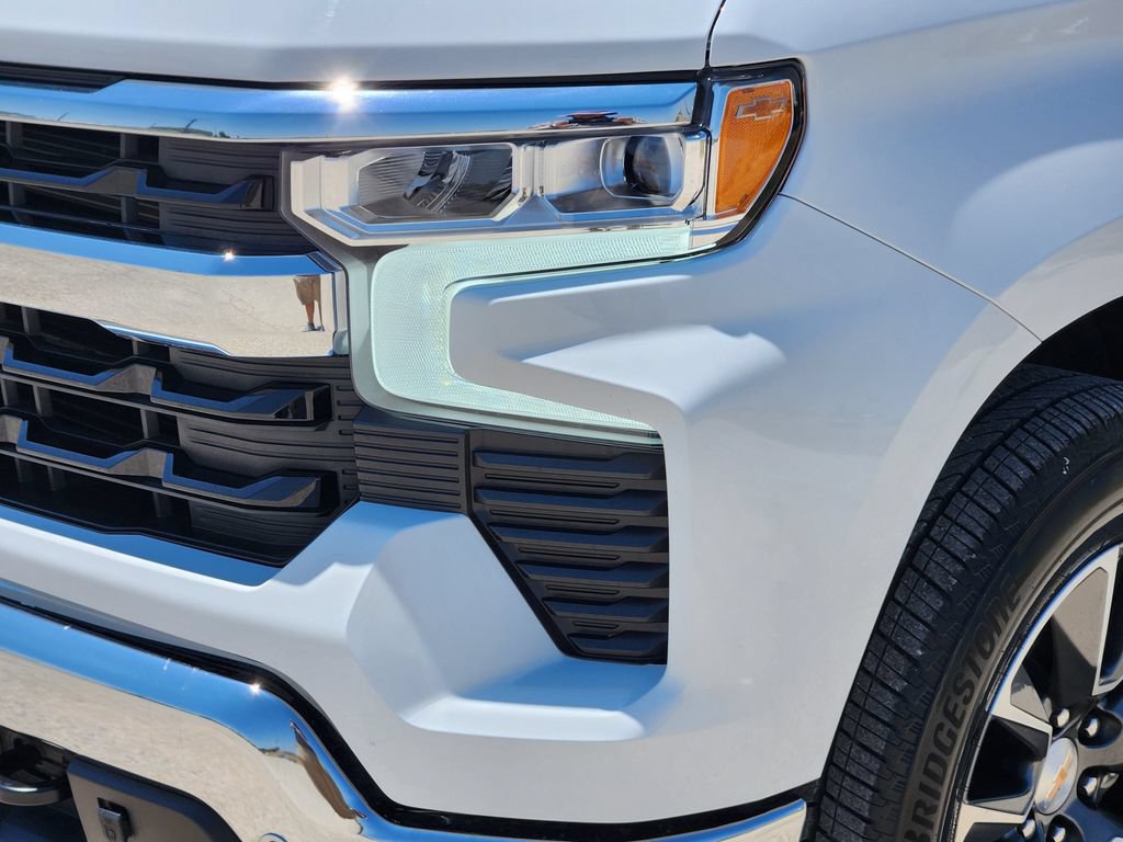 Used 2025 Chevrolet Silverado 1500 LT w/ Texas Edition Plus RWD image 9