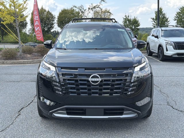 New 2026 Nissan Pathfinder Platinum FWD image 10