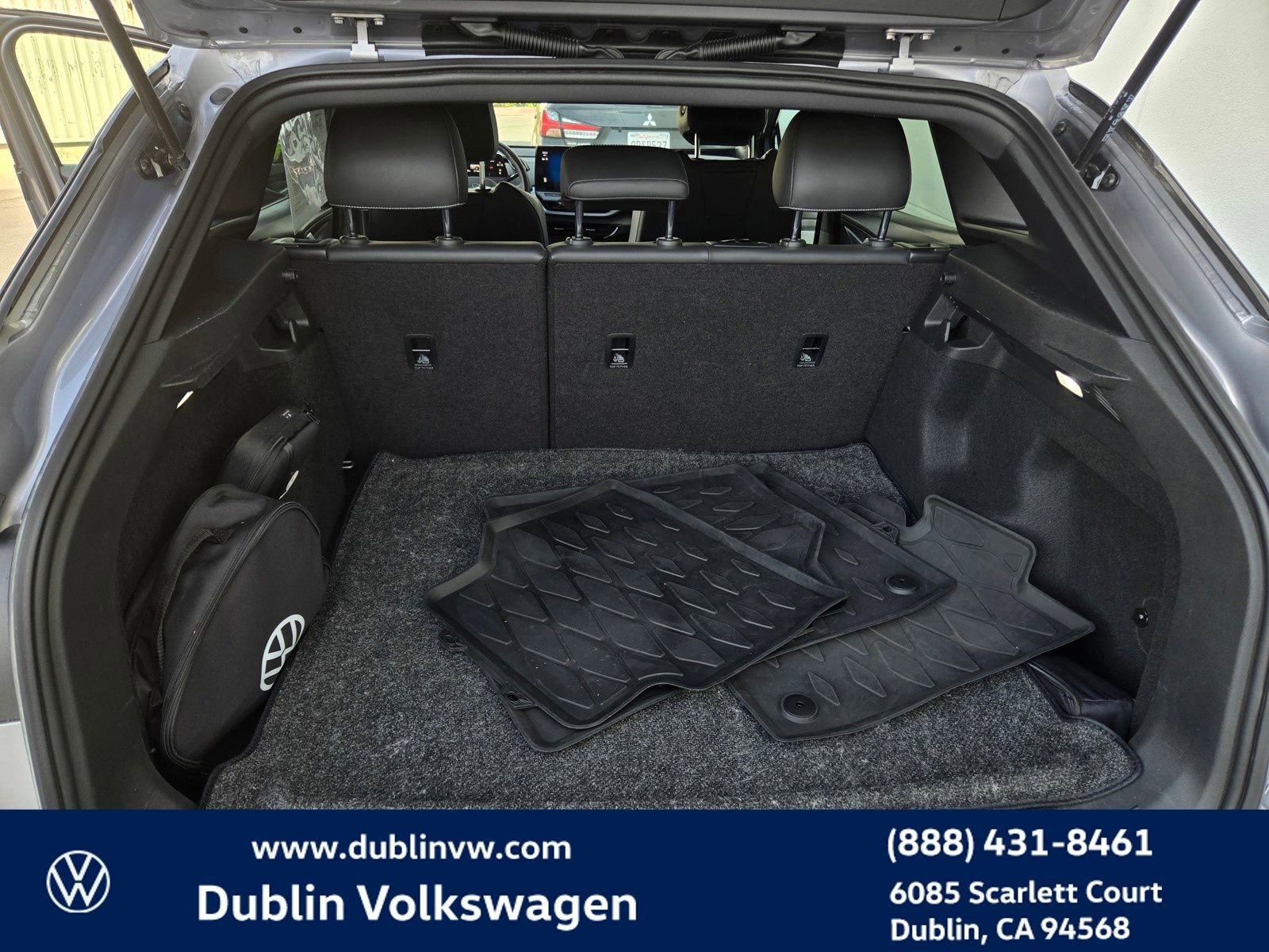 Used 2023 Volkswagen ID.4 Pro image 23