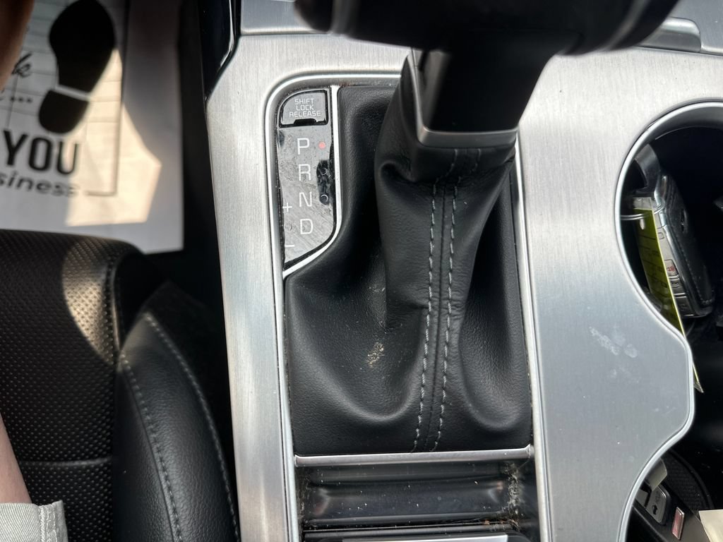 Used 2018 Kia Stinger GT RWD image 25