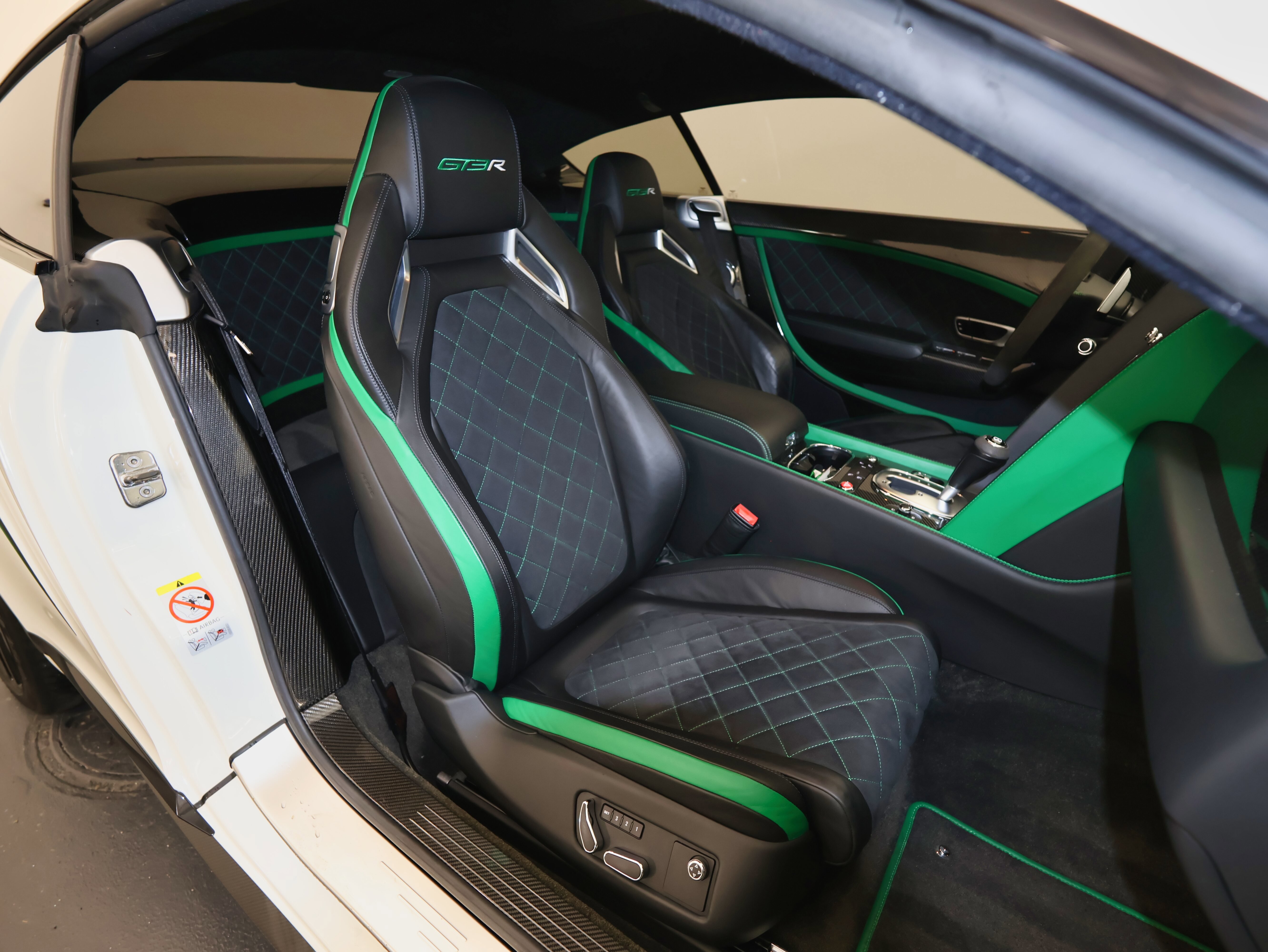 Used 2015 Bentley Continental GT3-R image 43