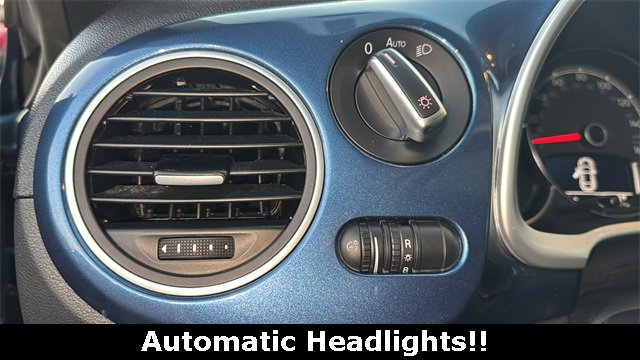 Used 2019 Volkswagen Beetle 2.0T SE image 5