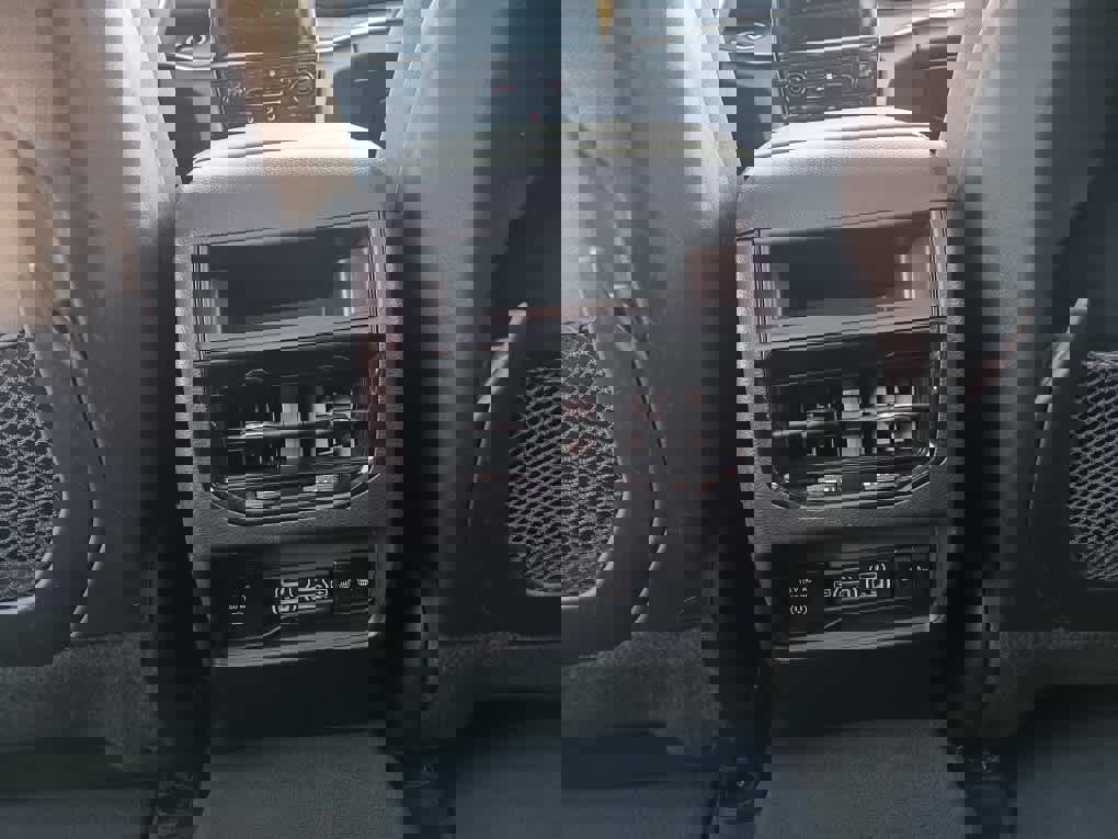 Used 2023 Jeep Grand Cherokee 4WD 4xe image 21