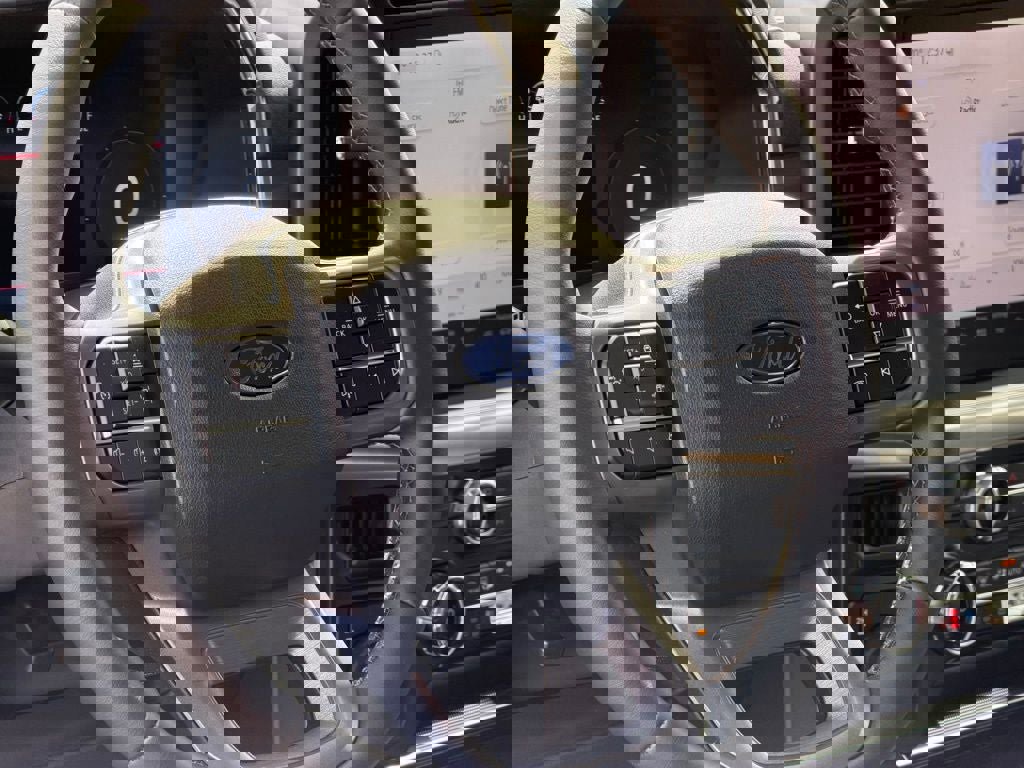 New 2026 Ford F150 Lariat w/ Equipment Group 502A High image 16