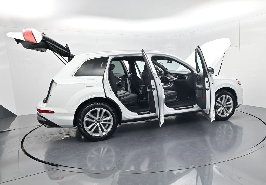 Used 2025 Audi Q7 3.0T Premium Plus AWD/4WD image 74