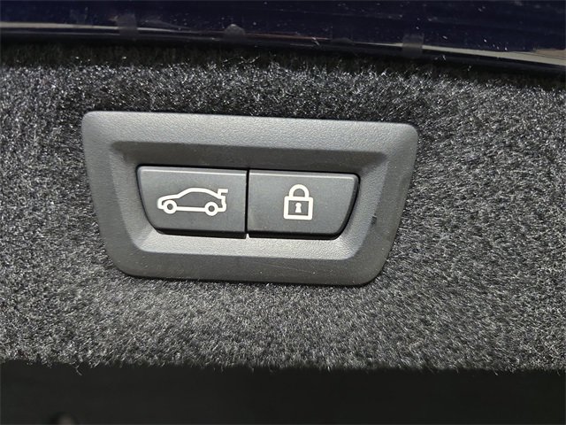 Used 2022 BMW M850i xDrive M850i xDrive image 14