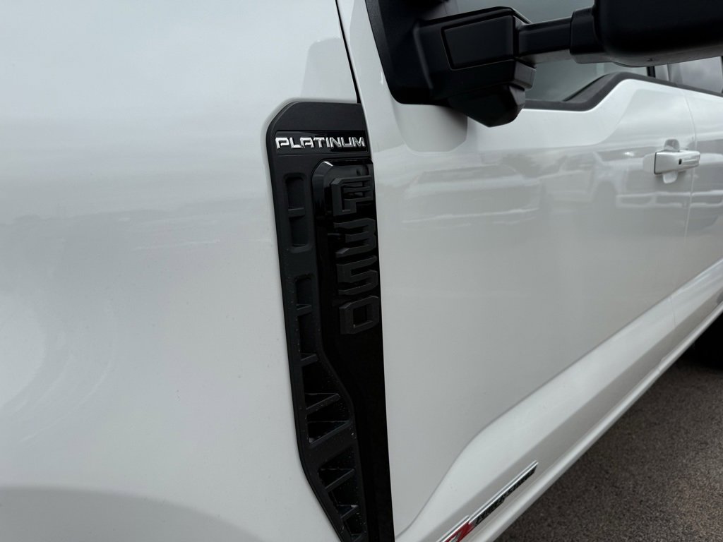 New 2025 Ford F350 Platinum w/ FX4 Off-Road Package image 12