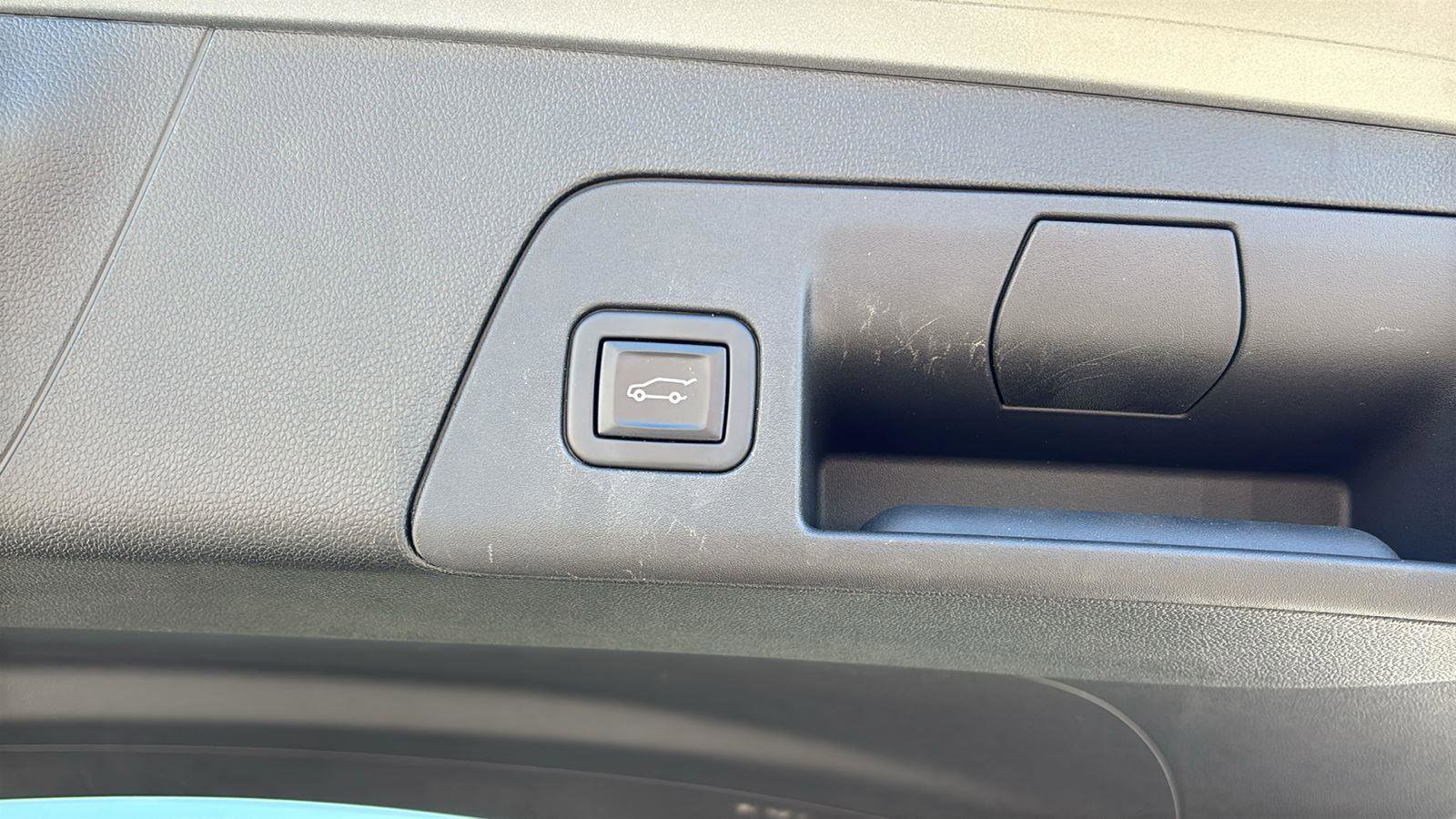 Certified 2023 Buick Envision Essence FWD image 18