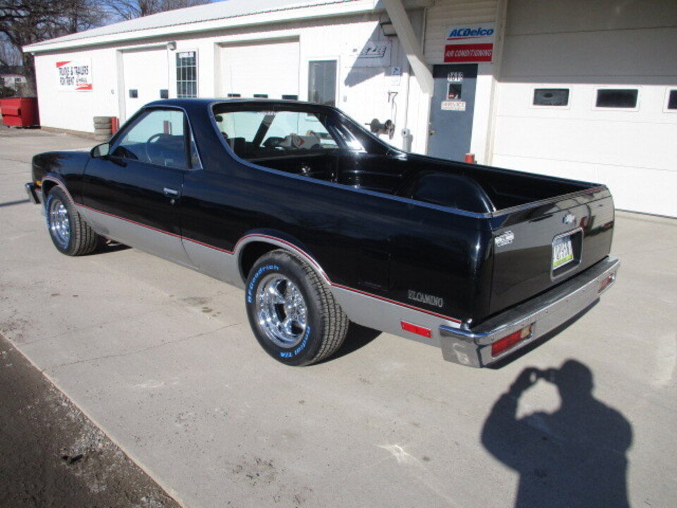 Used 1987 Chevrolet El Camino V8 RWD image 12