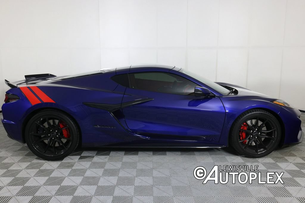 Used 2027 Chevrolet Corvette Grand Sport w/ Z52 Sport Performance Package RWD image 4