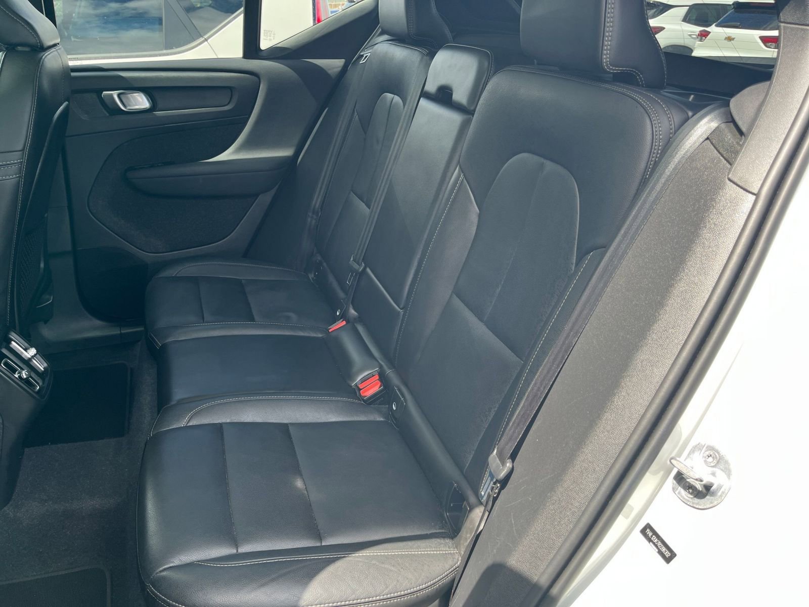 Used 2024 Volvo XC40 B5 Core AWD/4WD image 38