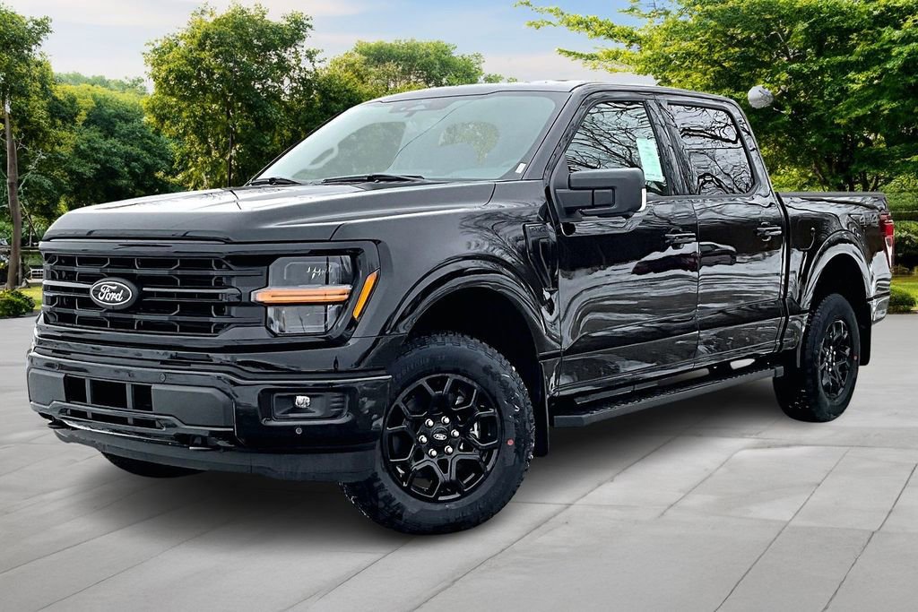 New 2025 Ford F150 XLT w/ Equipment Group 302A MID image 2