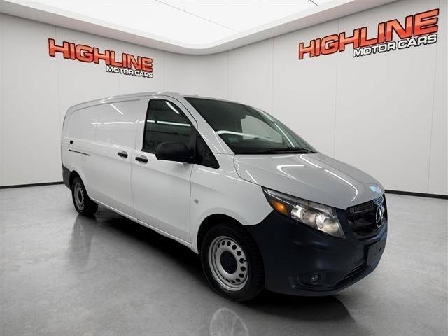 Used 2020 Mercedes-Benz Metris image 3