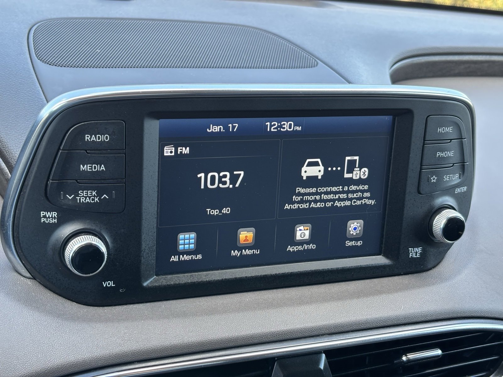 Used 2019 Hyundai Santa Fe SE image 23