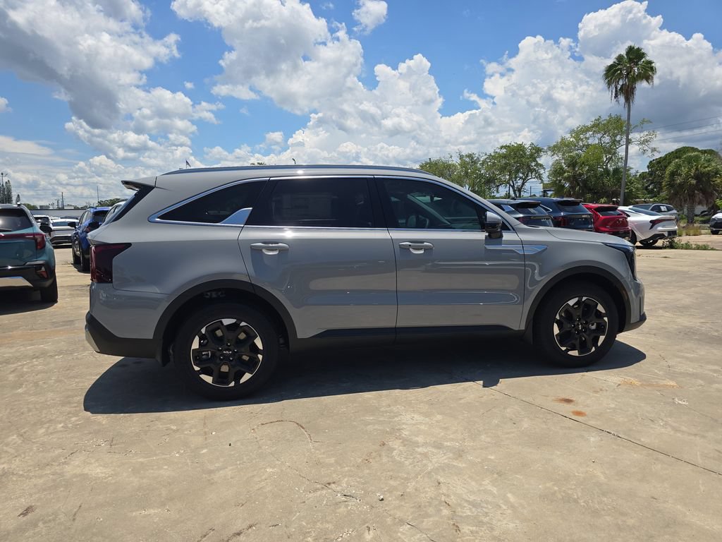 New 2026 Kia Sorento S FWD image 9