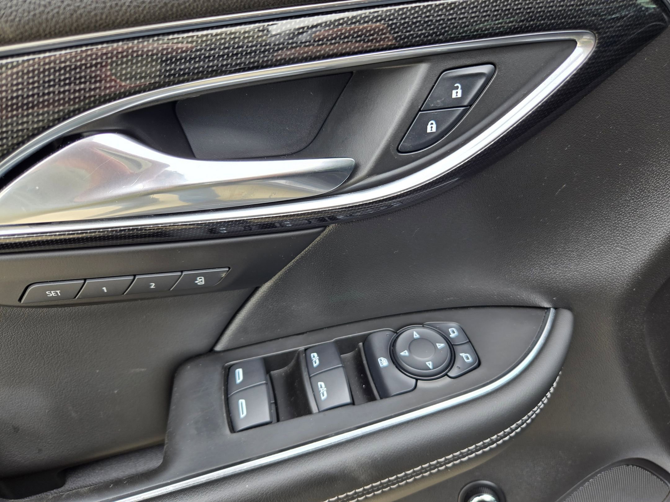 Certified 2021 Buick Envision Essence w/ Technology Package I FWD image 19