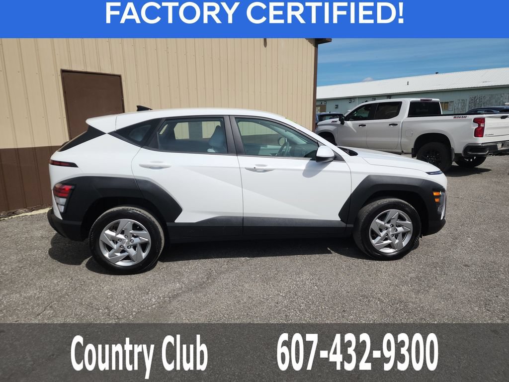 Certified 2025 Hyundai Kona SE AWD/4WD image 9