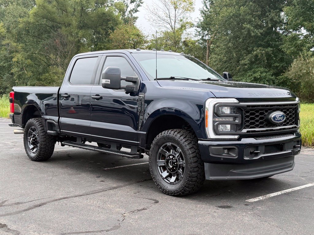 Used 2023 Ford F250 Lariat w/ Sport Appearance Package AWD/4WD image 6