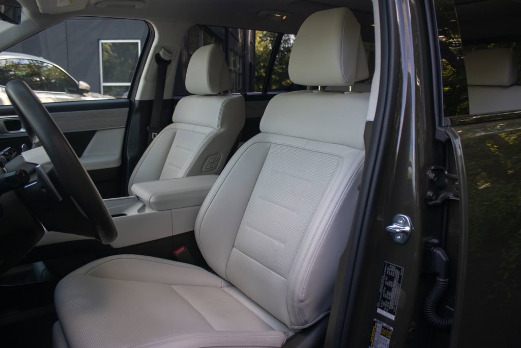 Used 2024 Hyundai Santa Fe Calligraphy image 10